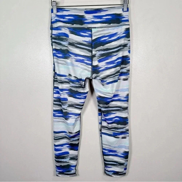 Aerie Womens Size Medium Activewear Compression Capri Legging - Picture 13 of 13